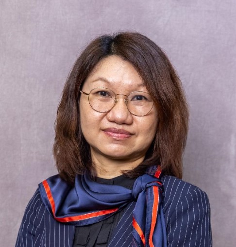 曾志文女士